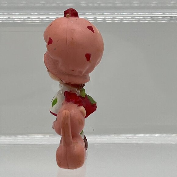 Vintage Strawberry Shortcake w/ Custard Cat Strawberryland Mini Figure 2" - Picture 3 of 8